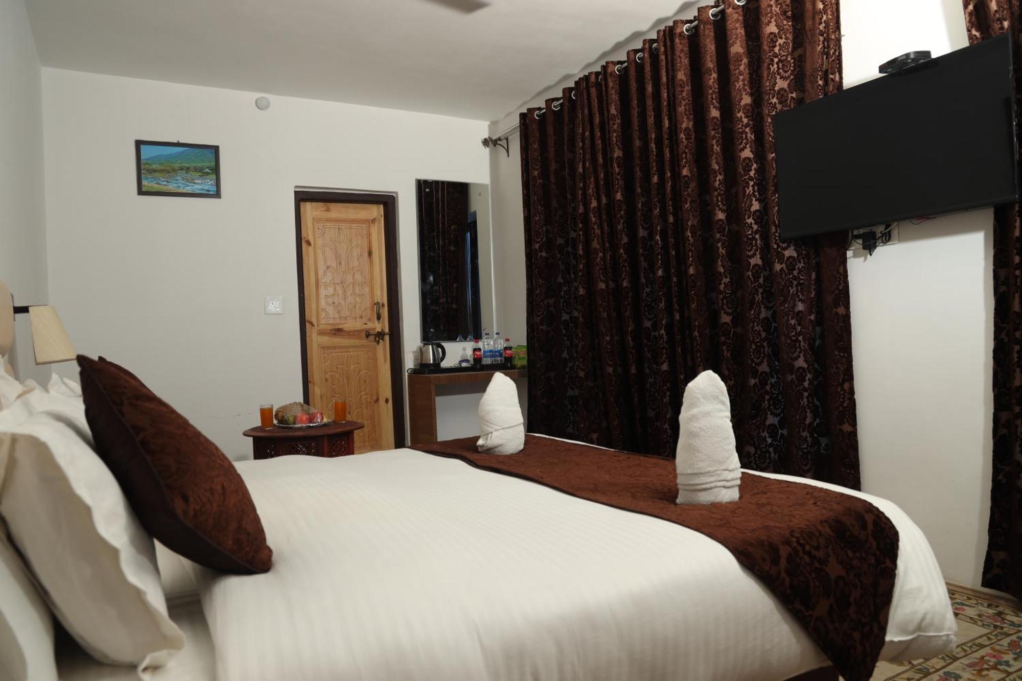 Mountain Orchard Retreat Pahalgam Hotel Exterior photo
